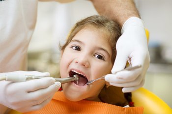 Nurturing Smiles: Exploring Pediatric Dentistry Near Canada
