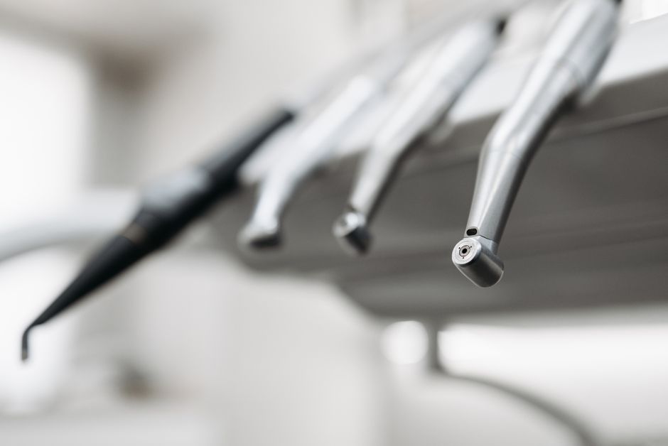 Emergency Root Canal in Kitchener: Can an Emergency Dentist Do One? 5 Emergency Root Canal in Kitchener: Can an Emergency Dentist Do One?
